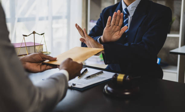 Prezıdent: Jemqorlyqtan aýlaq bolýdy balalardyń qulaǵyna jastaıynan quıǵan jón