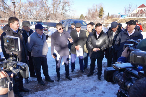 Talǵar turǵyndarynyń shydamy taýsyldy: aýyzsý máselesi 4 jyldan beri sheshilmeı tur