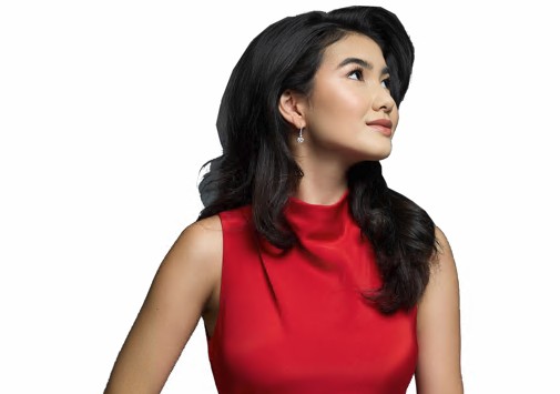 Ázızanyń debıýti