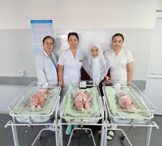 Shymkentte úshem dúnıege keldi