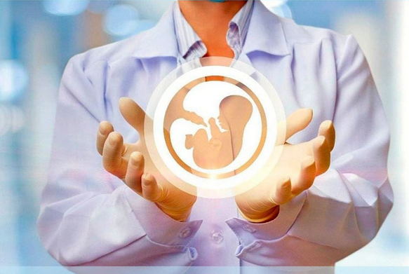 Atyraýda «Ańsaǵan sábı» baǵdarlamasymen 467 áıel sábı súıdi