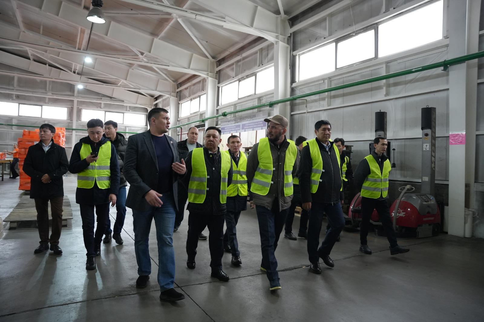 Depýtat Almaty oblysynyń kásipkerlerimen ımportty almastyrý máselesin talqylady