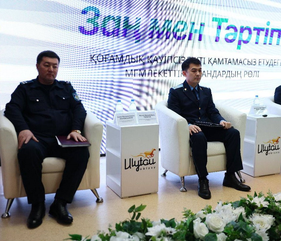 Ulytaý oblysynda «Zań men tártip» qaǵıdaty aıasynda semınar ótti