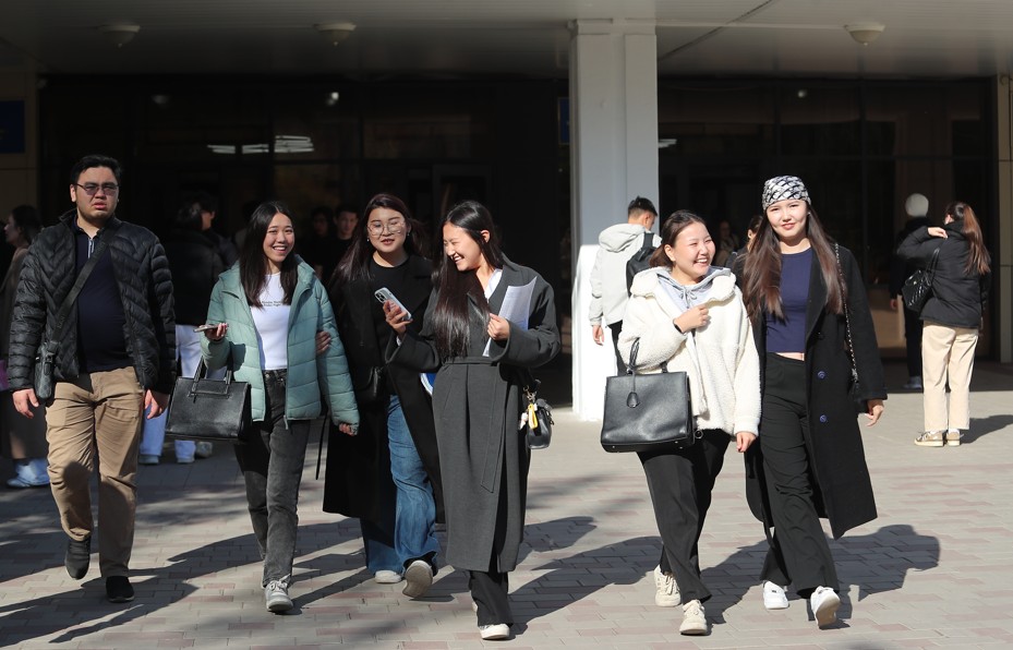 О́rkendeýdiń qozǵaýshy kúshi