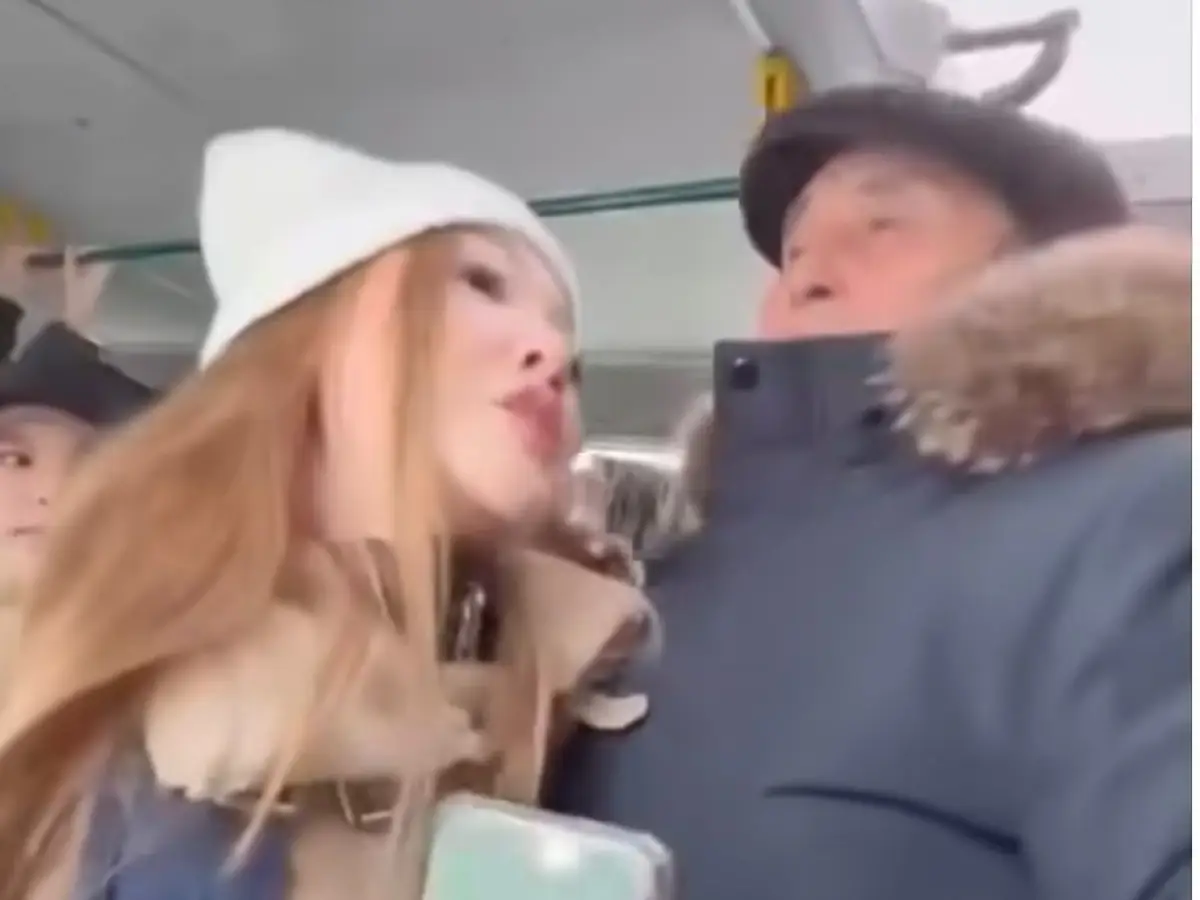 Atyraýda stýdent qyzdy shashynan súıregen áıeldiń áreketi jurtty dúrliktirdi