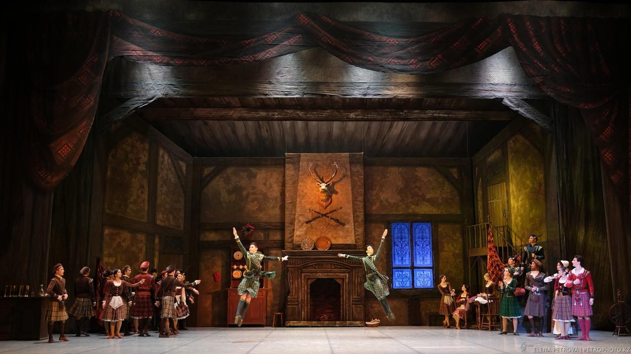 Opera jáne balet teatry Sıngapýr sahnasynda óner kórsetedi