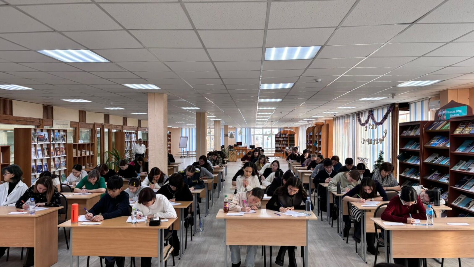 Qostanaıda óńir oqyrmandarynyń «Oqy jáne jeń» baıqaýy márege jetti