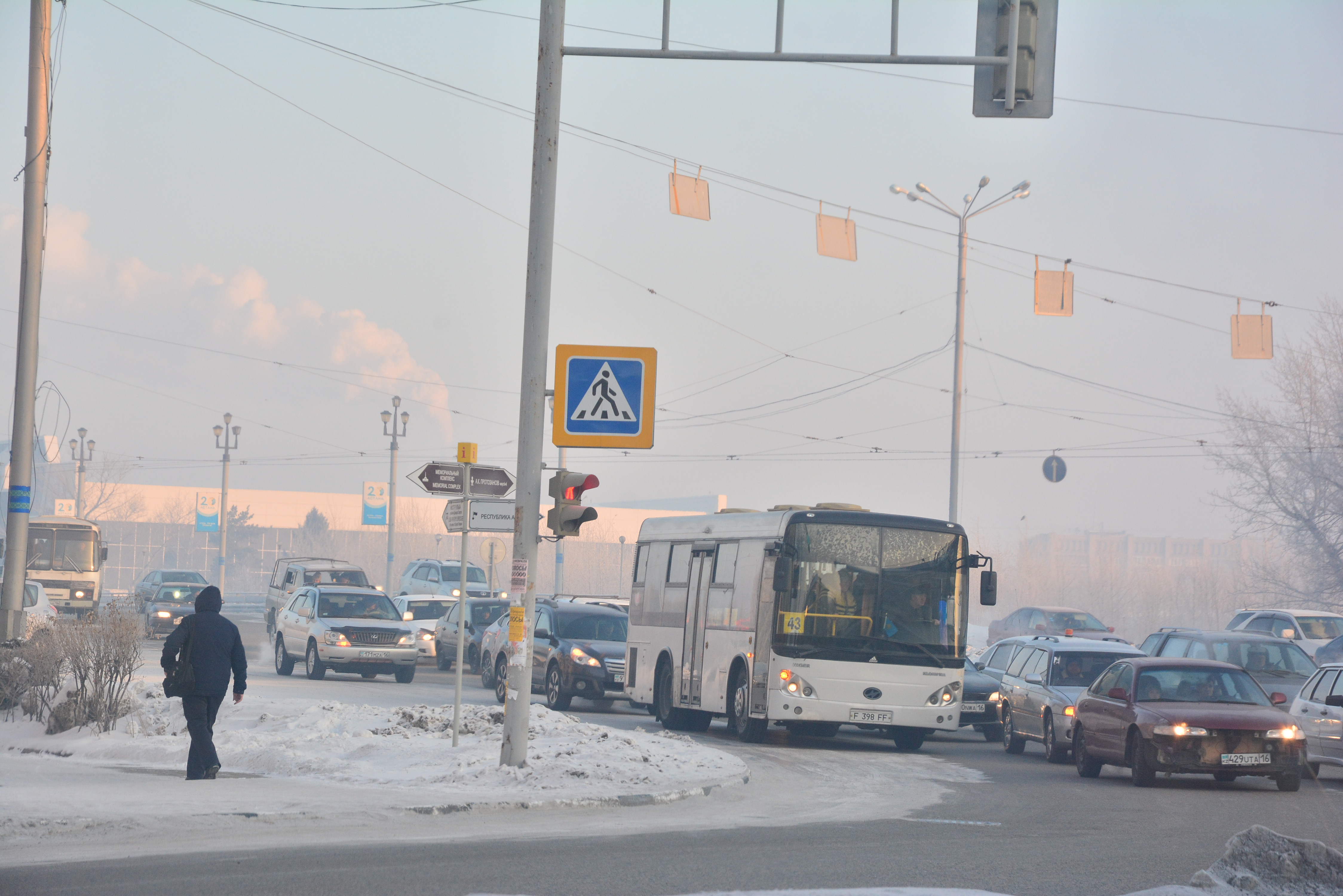 Qoǵamdyq kólikterde tólem jasaýdyń jańa tásili engizildi