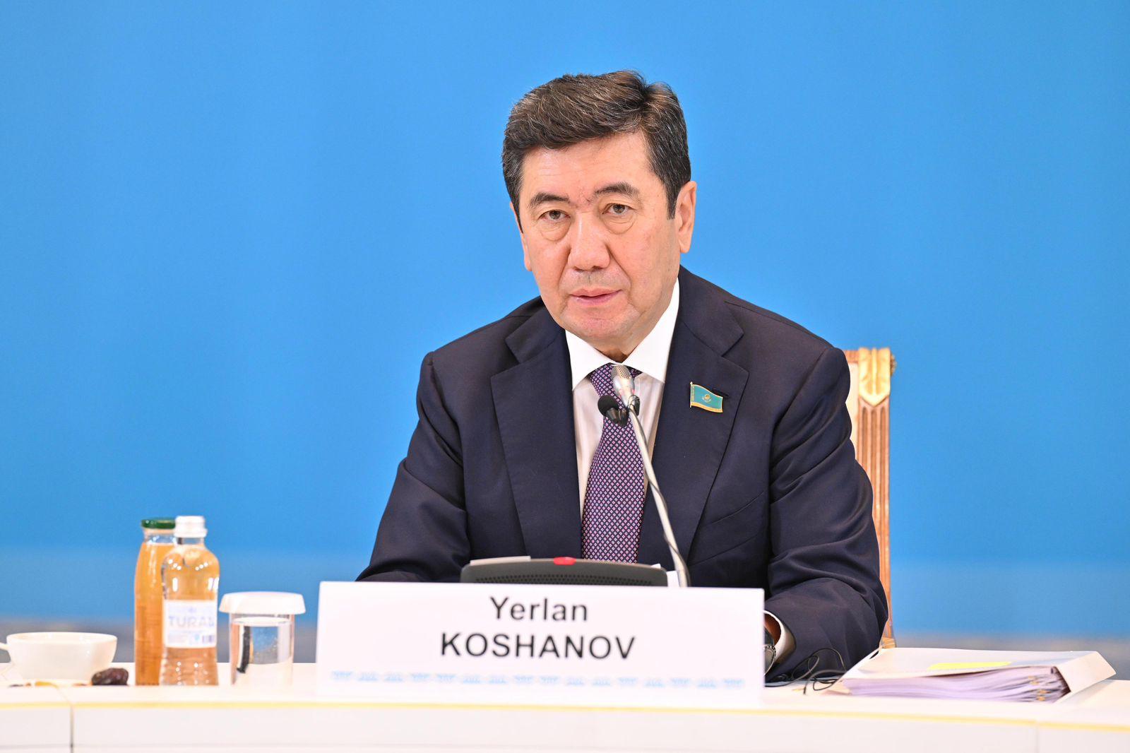 Taǵdyrsheshti sheshimder qabyldanǵan jıyn