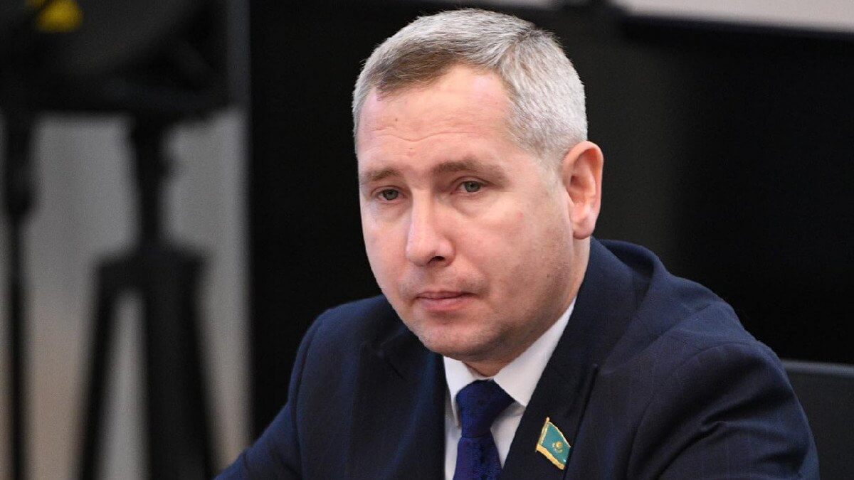 Asa mańyzdy saıası úderis