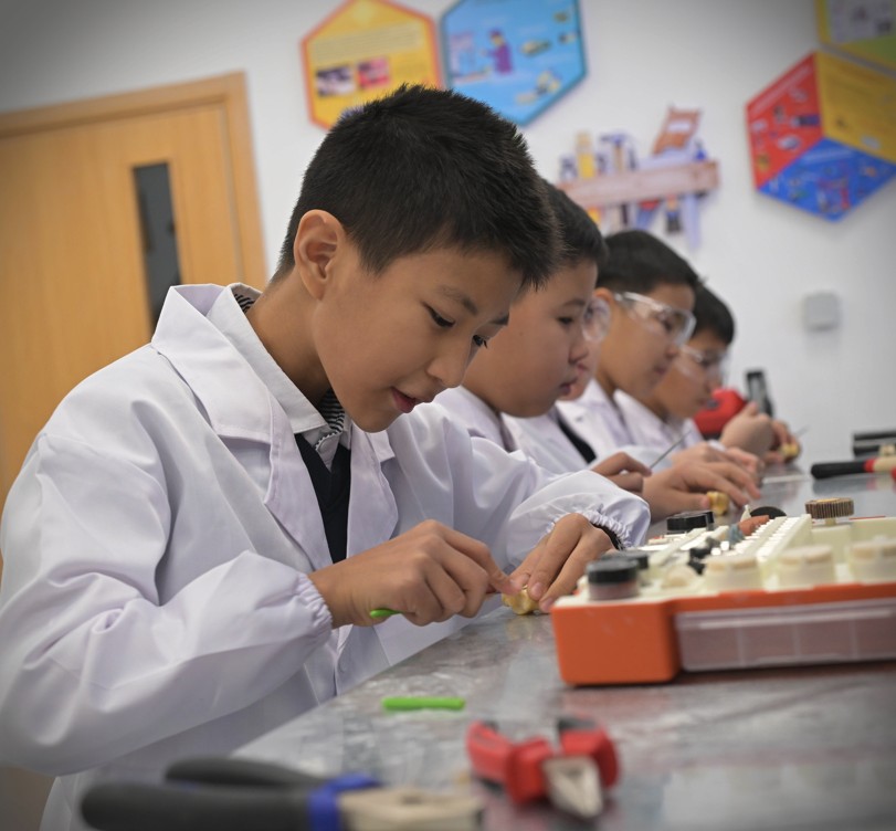 Taǵy bir qazaq mektebi ashyldy