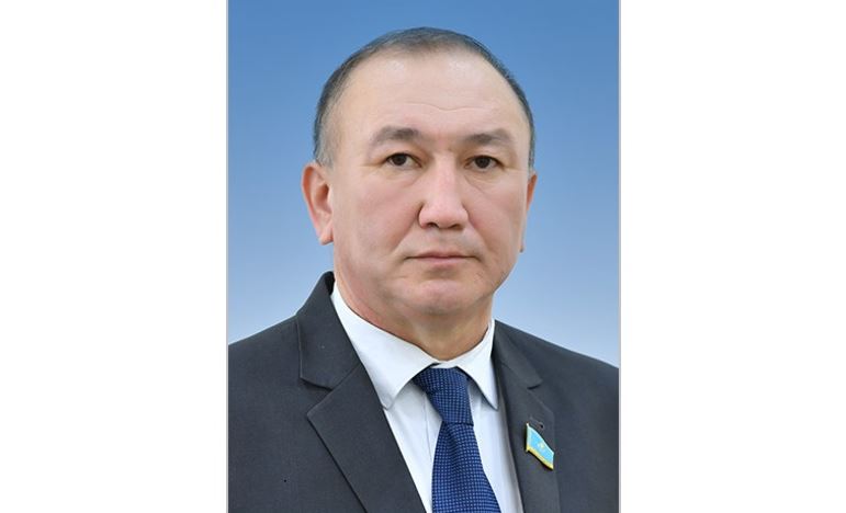 Qazaqstanda saıası partııalardy sheteldik qarjylandyrýǵa tyıym salý usynyldy