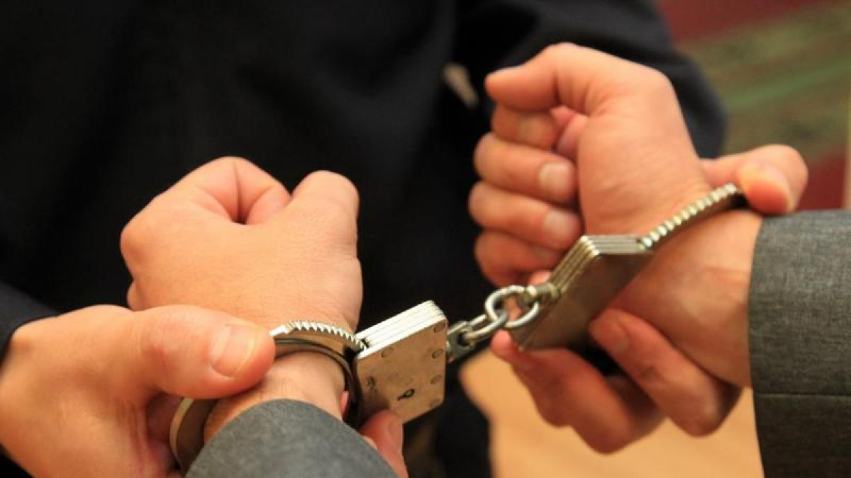 Keden salasynda laýazymyn asyra paıdalanǵan Qazaqstan azamaty Ispanııadan ekstradısııalandy