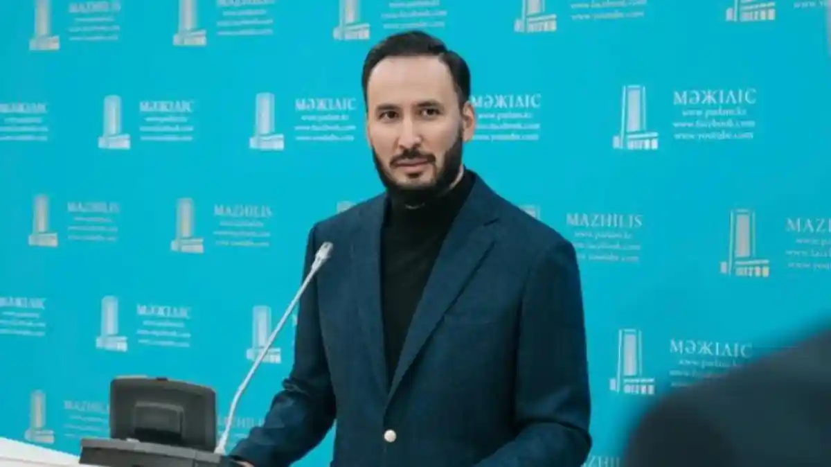 Aıdarbek Qojanazarov: Konstıtýsııalyq reforma – jas urpaqqa baǵyt, ekonomıkaǵa serpin