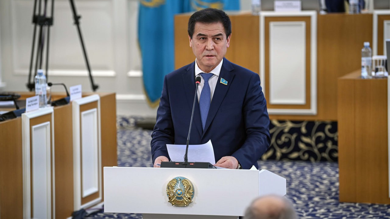 Nurlan Beknazarov: Quryltaıdyń kelisiminsiz depýtatty jaýapkershilikke tartýǵa bolmaıdy