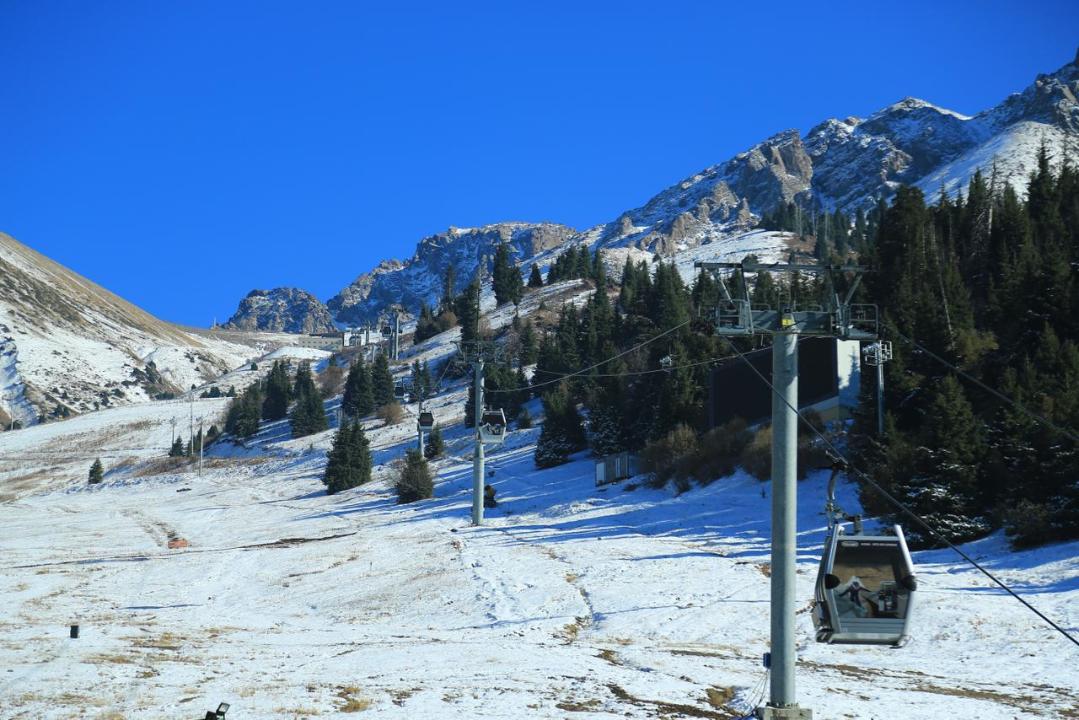 Bıyl qysta Almaty taýlarynda bes adam qaza tapty