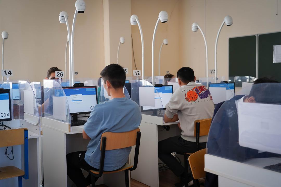 Qańtardaǵy UBT: 65 talapkerdiń nátıjesi joıyldy