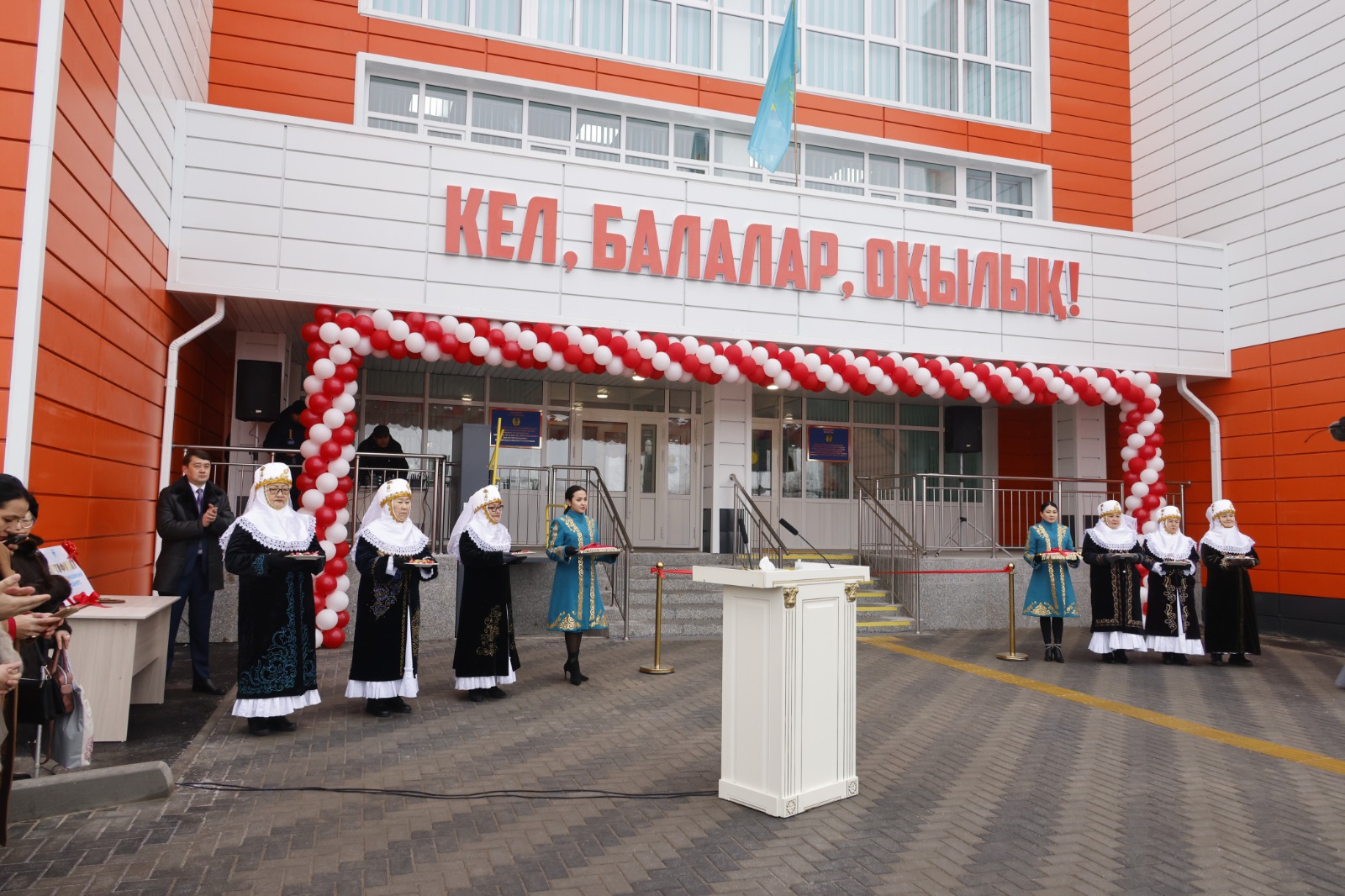 Jetisý mektepteriniń jaıy qalaı?