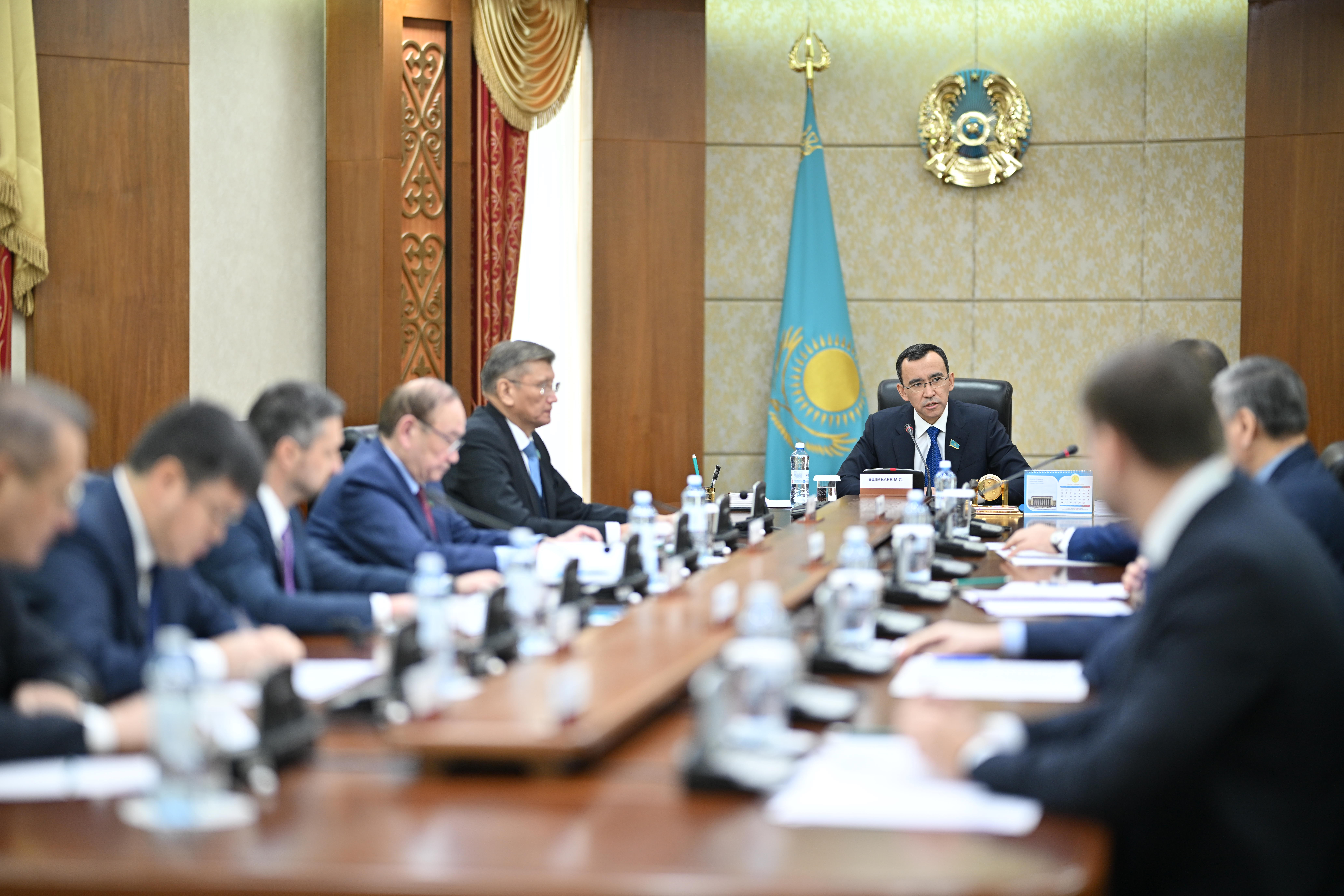 Turǵyn úıge arnalǵan zańdar qaralady