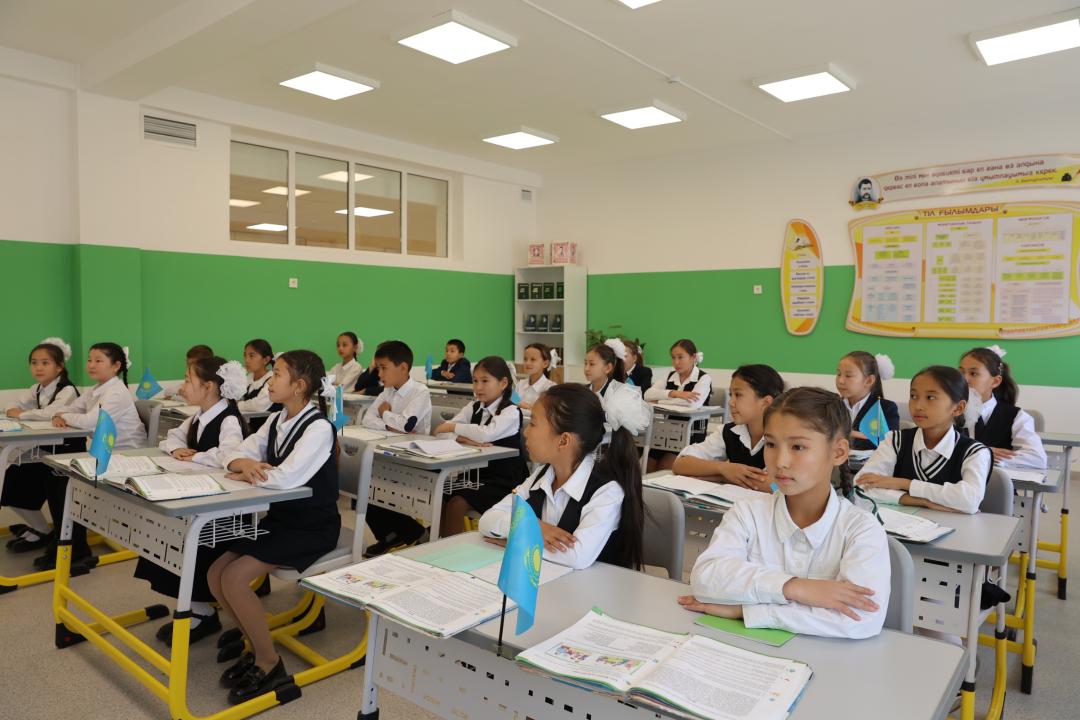 Jambyl oblysynda úsh aýysymdy mektep máselesi sheshildi