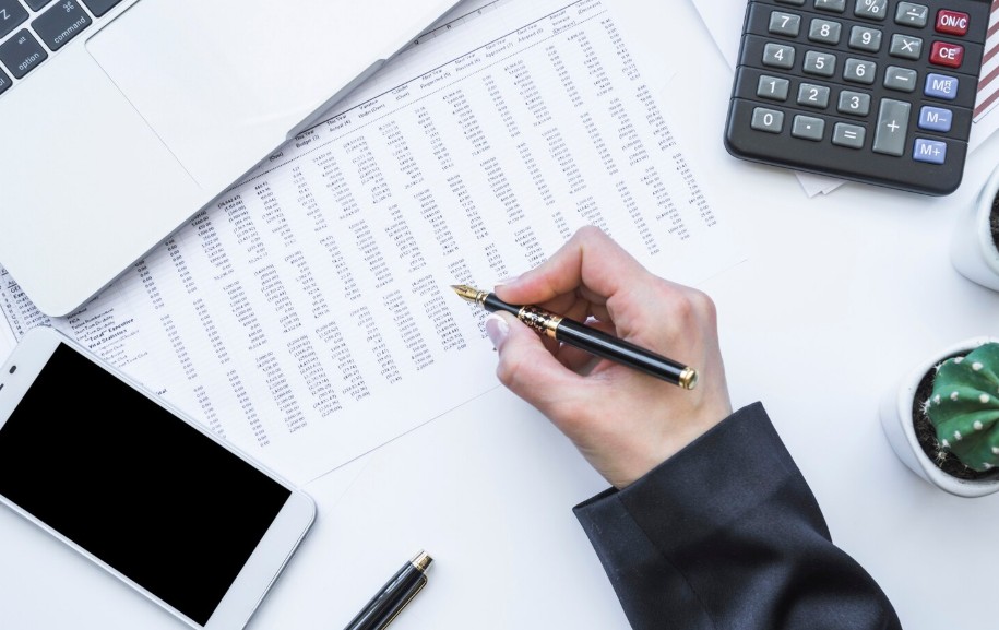 Júıe jetilip, úderis ońtaılandy