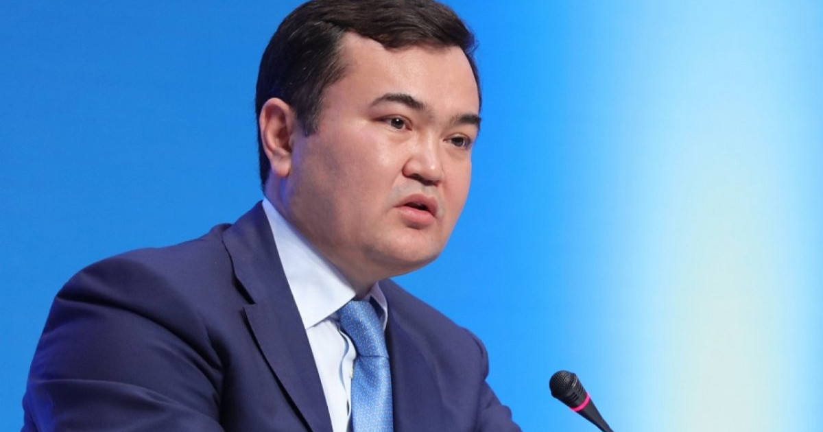 Jeńis Qasymbek Konstıtýsııada «Zań men tártip» qaǵıdatyn bekitýdi qoldady