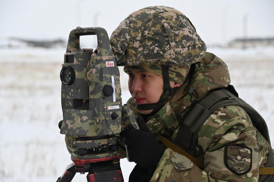 Áskerı topograf kúni: Sıfrly urys alańy qalaı jasaqtalady?