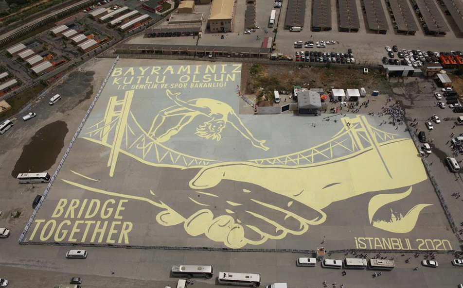 Ǵalam ǵajaptary: Jerdegi eń úlken sýret qalaı salyndy?