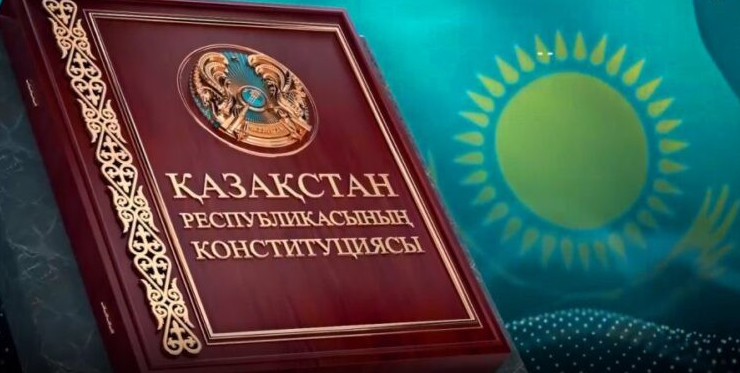 Jańa Konstıtýsııa saıası júıeni qalaı ózgertedi?