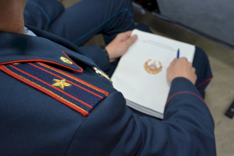 Atyraýda stýdentti jazalaǵan muǵalim jaýapkershilikke tartyldy