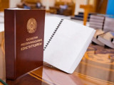 Jańa Konstıtýsııada qazaq tiliniń mártebesi qalaı bekitilmek?