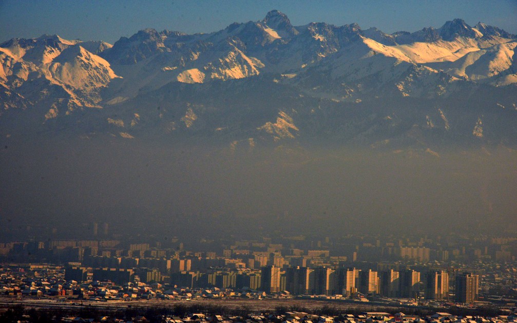 Tútinge tunshyqqan shahar: Megapolıstiń ekologııalyq ahýaly qashan túzeledi?
