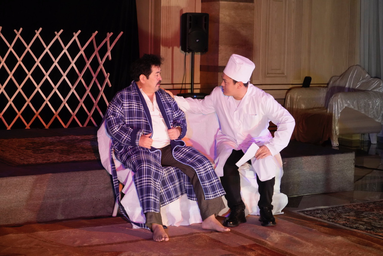 Monospektakldegi móltek syr