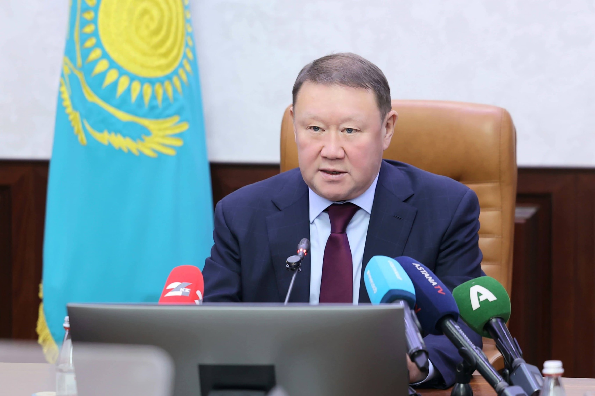 Ashyq, syndarly dıalog jalǵasady