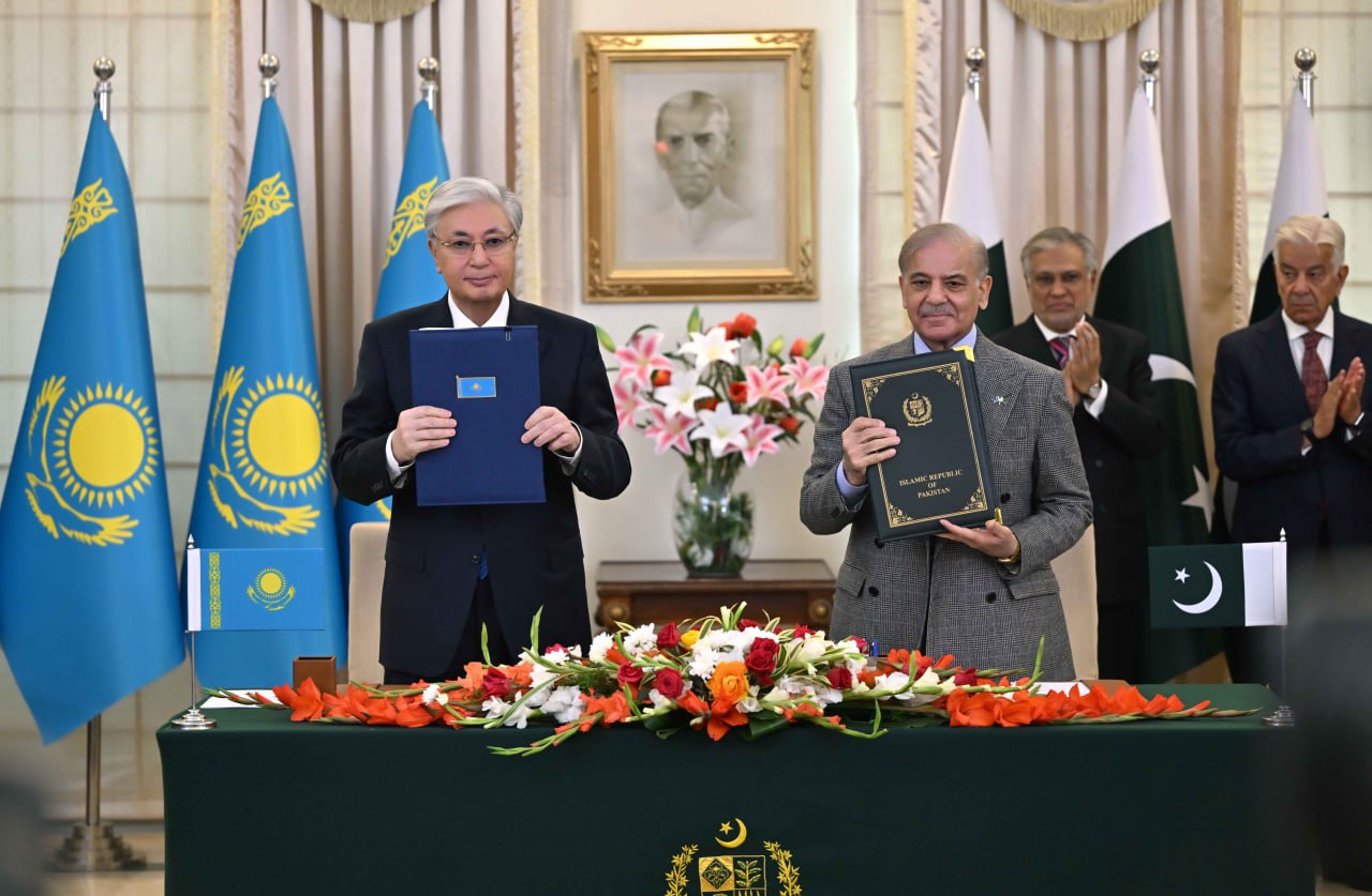 Eki el basshylary birlesken deklarasııaǵa qol qoıdy