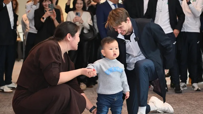 Tennısshi Aleksandr Býblık balanyń tusaýyn kesti