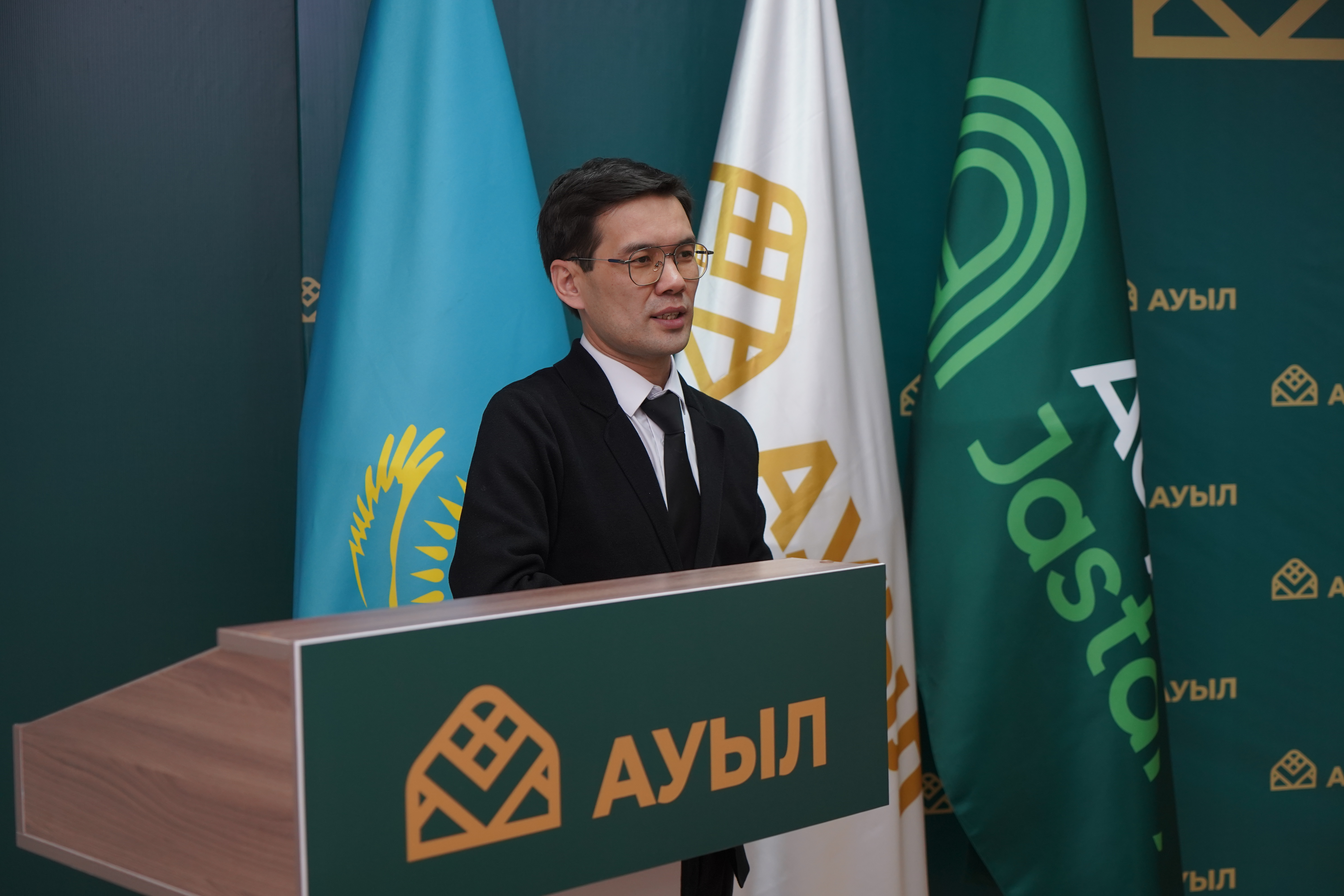 Nurhat Orash: Ata zań jaı ǵana quqyqtyq erejeler jınaǵy emes