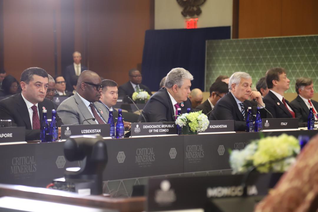 Qazaqstan – AQSh: mańyzdy salalardaǵy yntymaqtastyq talqylandy