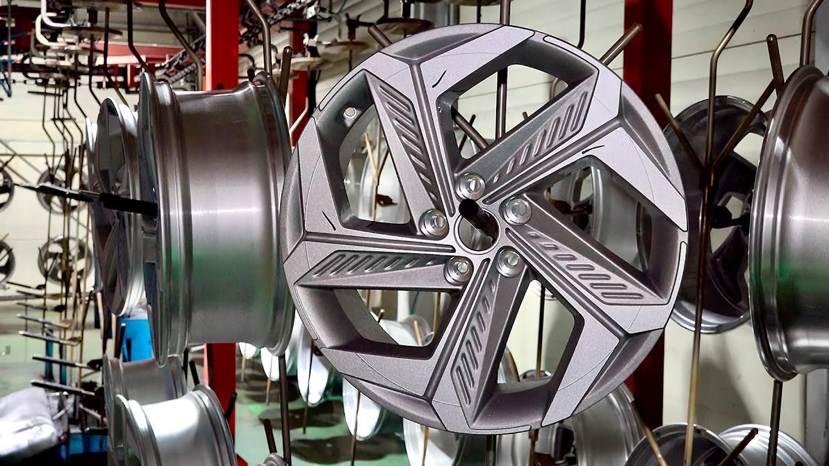 Elimizde alıýmınıı dóńgelek dıskiler shyǵaratyn zaýyt salynady