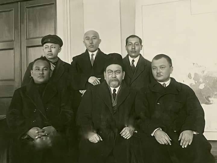 Bakýde án salǵan Ámire