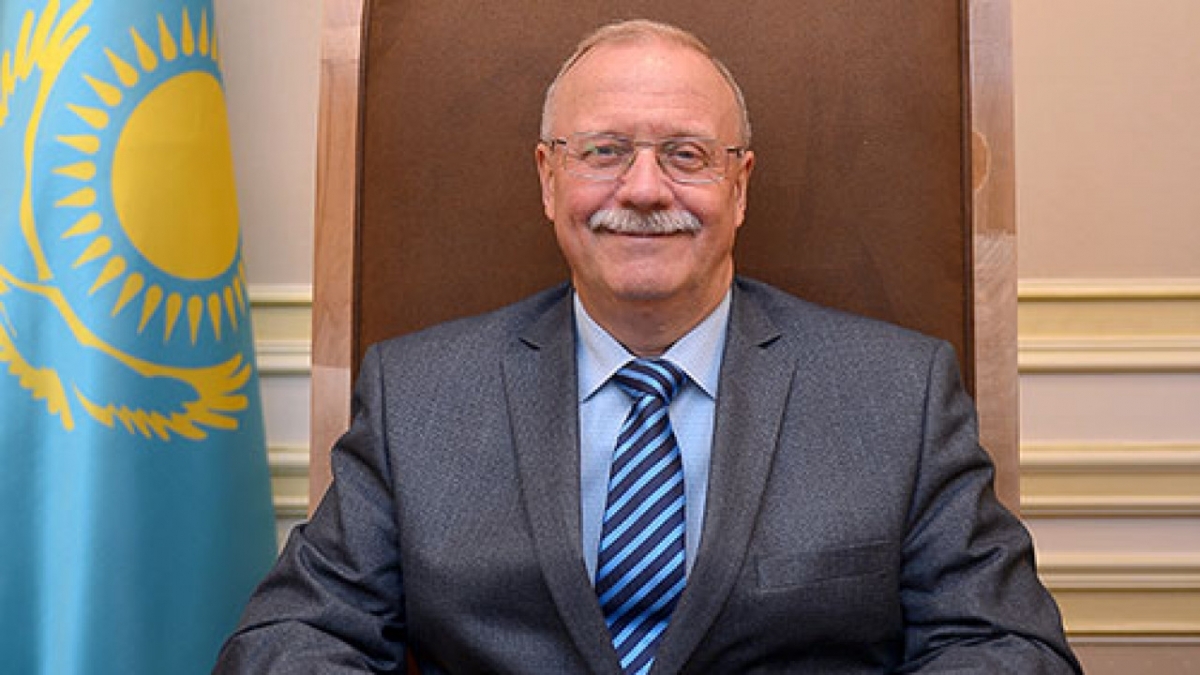 Jańa Konstıtýsııa jobasynda adam men azamattyq quqyqtyń ara-jigin ajyratý usynyldy