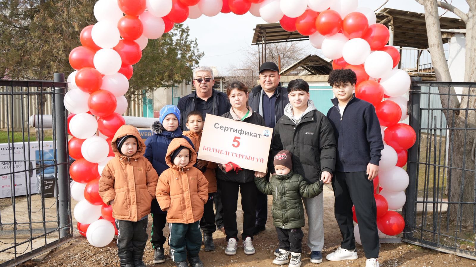 Armrestlıngten álem chempıonyna 5 bólmeli úı syıǵa berildi