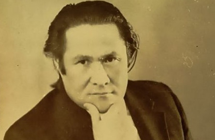 Búgin – Muqaǵalı Maqataevtyń týǵan kúni