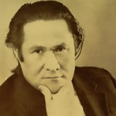 Búgin – Muqaǵalı Maqataevtyń týǵan kúni