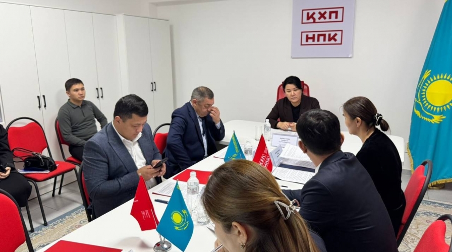 Qazaqstan Halyq partııasy óńirlerde Konstıtýsııalyq reforma barysyn túsindirdi