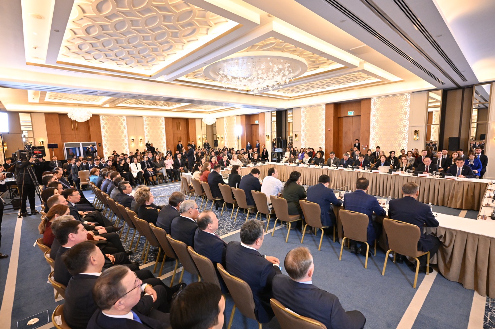 Máýlen Áshimbaev: Memleket basshysynyń reformalary jalpyulttyq birlikti talap etedi