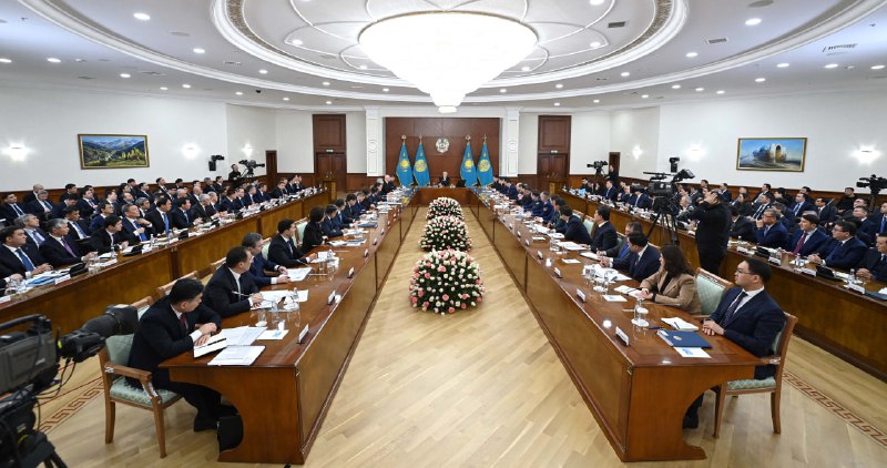 Prezıdent: Bızneske shyn máninde qolaıly jaǵdaı jasaıtyn naqty sharalar qabyldaý kerek