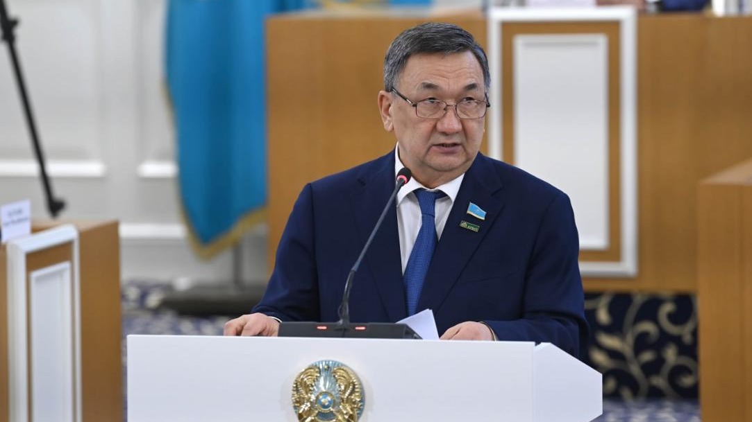 Serik Egizbaev: Jańa Konstıtýsııa qoǵam suranysyna jaýap beredi