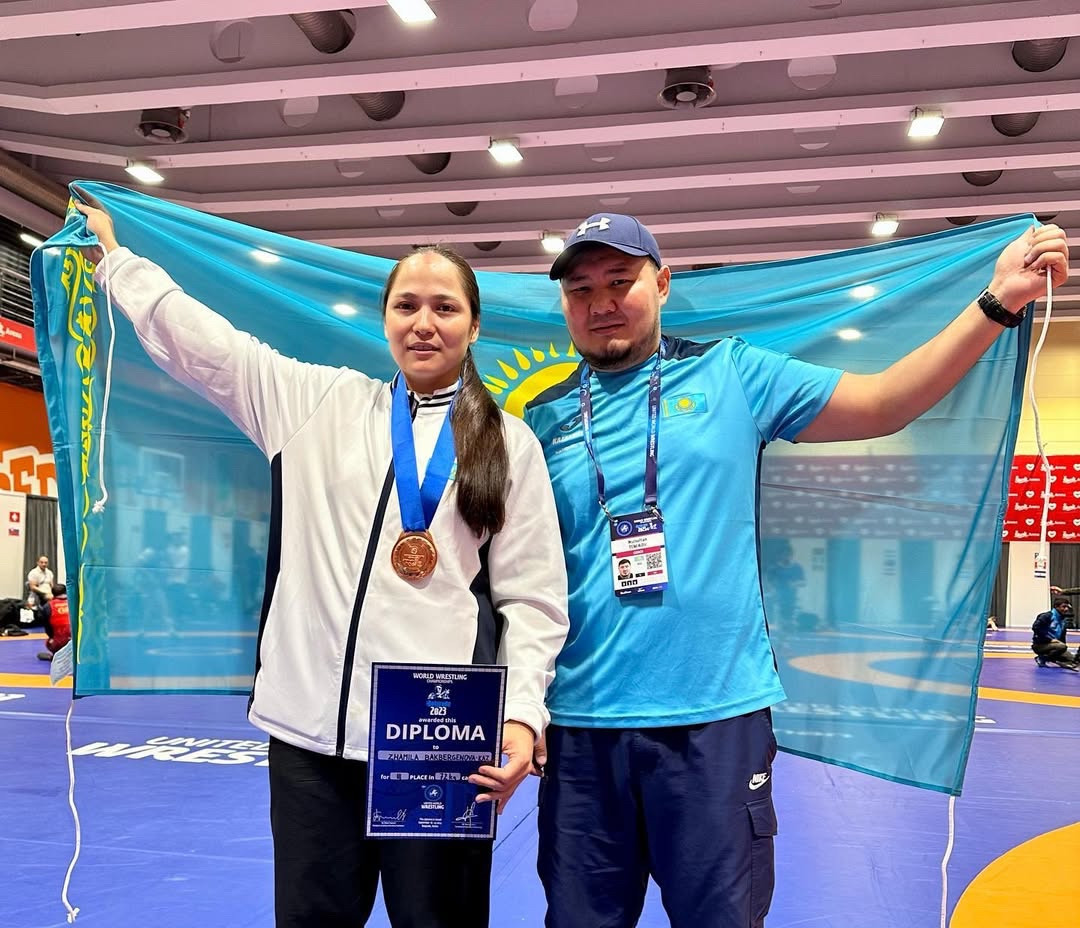 Áıelder kúresinen el quramasynyń bas bapkeri aýysty