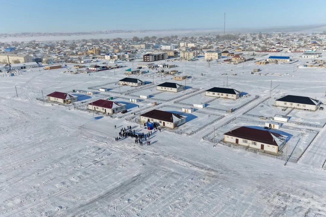 Qonys toıy toılandy, toqtaǵan qurylys qozǵaldy